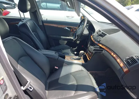 2004 Mercedes-Benz E 320 z USA, uszkodzony, nr VIN WDBUH65J14A394363